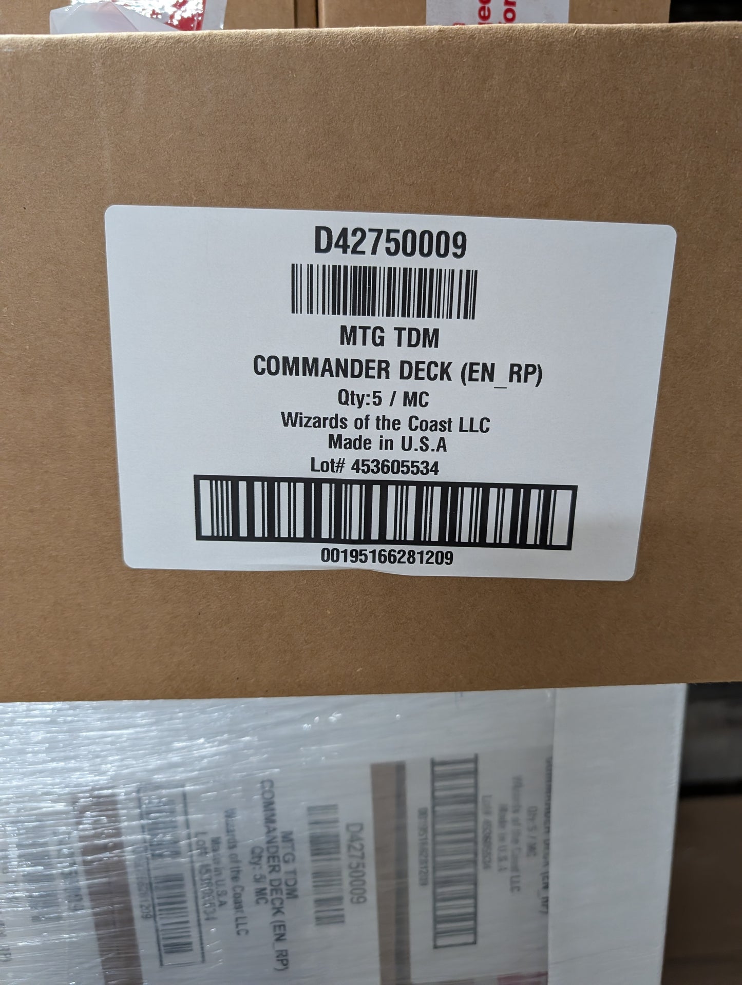 MTG - Tarkir Dragonstorm Commander Display
